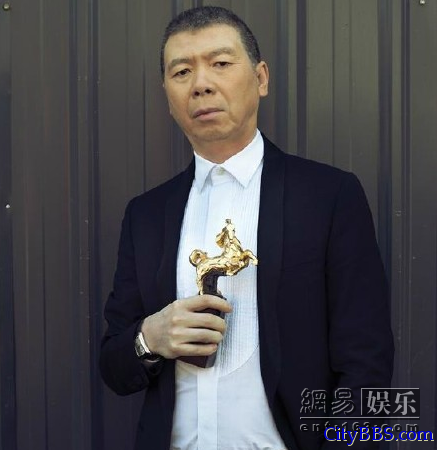 冯小刚勇夺第52届金马奖影帝