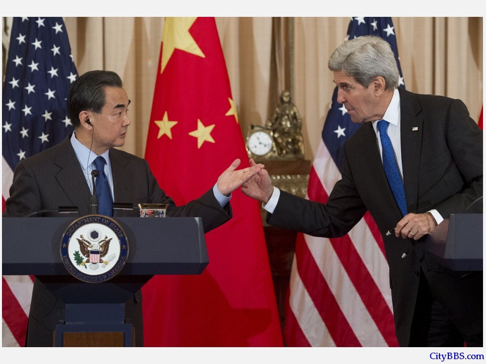 中国外长与美国国务卿克里会谈时，强调南海问题中国不会让步