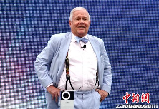 罗杰斯看好中国未来:我的孩子都在学汉语 罗杰斯看好中国未来:我的孩子都在学汉语