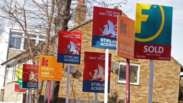 半数中国投资者暂缓买英国房产 忧退欧影响行情 半数中国投资者暂缓买英国房产 忧退欧影响行情