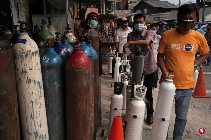 印尼氧气筒供应短缺