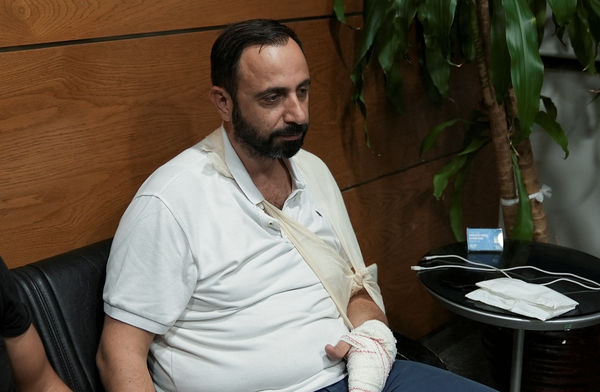 黎巴嫩男子苏布拉（Abed Soubra）也在16日上午武装冲进银行「抢劫」自己的帐户储蓄 ...
