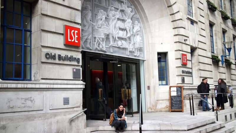 伦敦政治经济学院 (London School of Economics) 则排到第9