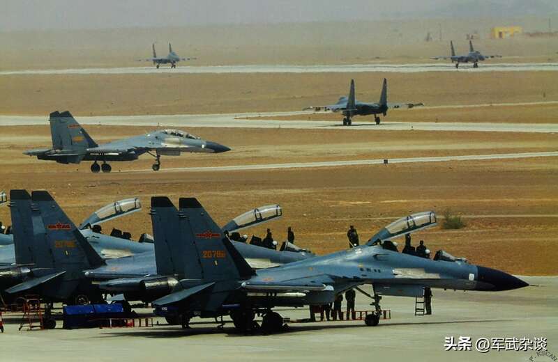 中国近十几年来装备的几百架第四代、第五代战斗机