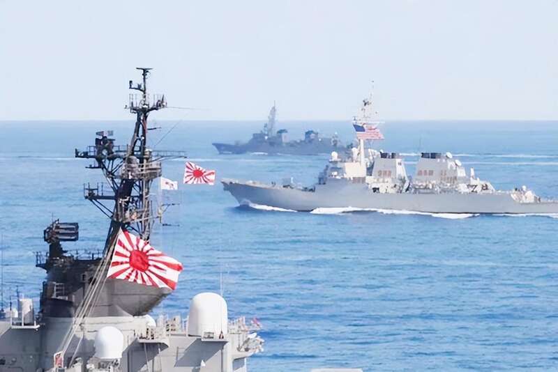 台海的干预势力除开美军，还会有日本海自提供的2艘轻型航母+2艘直升机航母+8艘盾舰+28艘通用驱逐舰+13艘超 ...