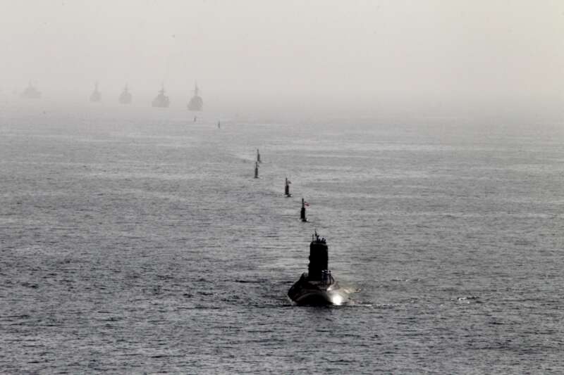 伊朗海军在阿曼湾进行军演