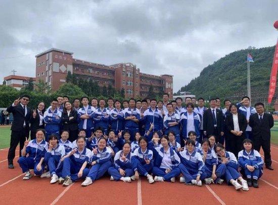 全班49人48个高考过600分